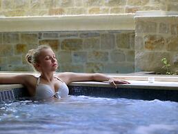Macaris Suites and SPA