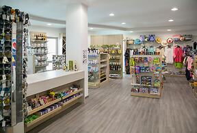 Asterias Beach Hotel