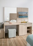 Asterias Beach Hotel