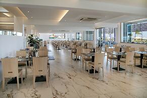 Asterias Beach Hotel