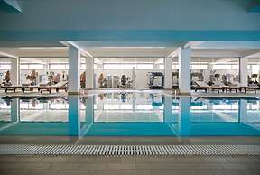 Asterias Beach Hotel