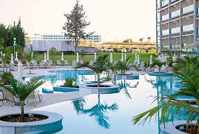 Asterias Beach Hotel