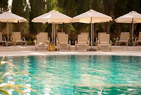 Asterias Beach Hotel