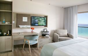 Asterias Beach Hotel