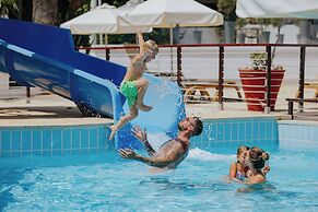 The Golden Coast Beach Hotel