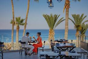 The Golden Coast Beach Hotel