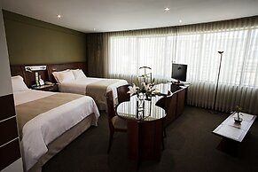 Suites Camino Real