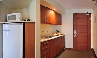 Suites Camino Real