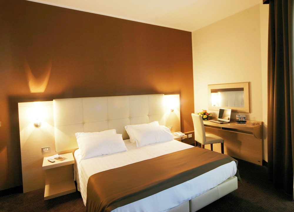 Vittoria Hotel