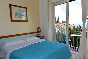 Hotel Condor