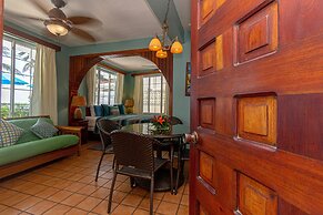 Blue Tang Inn