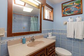 Blue Tang Inn