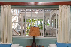 Blue Tang Inn