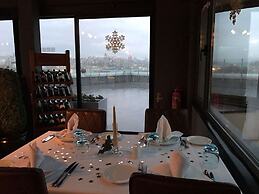 DoubleTree by Hilton Hotel Istanbul - Sirkeci