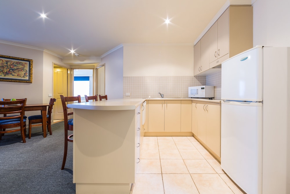 Best Western Plus Canberra Central Apartments