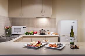 Best Western Plus Canberra Central Apartments