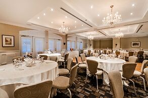 Le St-Martin Hotel & Suites Laval