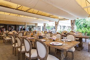 Le St-Martin Hotel & Suites Laval
