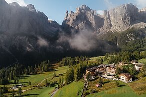 Hotel Kolfuschgerhof