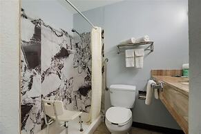 Monsoon Inn