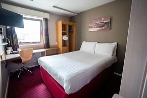 Pendulum Hotel