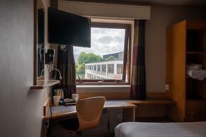 Pendulum Hotel
