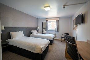 Pendulum Hotel