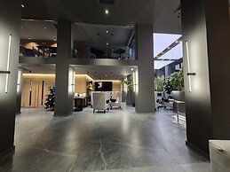 THE ALASSIA HOTEL