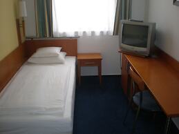 Hotel Veritas