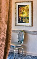 Disneyland® Hotel