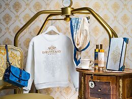 Disneyland® Hotel