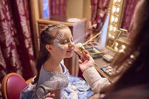 Disneyland® Hotel