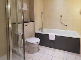 Cambridge Belfry Hotel & Spa
