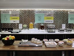 Garner Hotel Preston Samlesbury by IHG