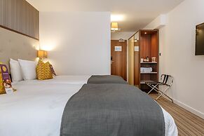 Garner Hotel Preston Samlesbury by IHG