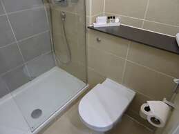 Garner Hotel Preston Samlesbury by IHG