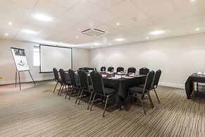 Garner Hotel Preston Samlesbury by IHG