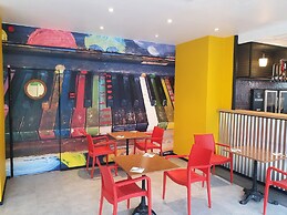 B&B HOTEL Mons Gare