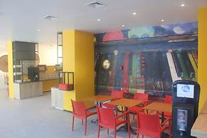 B&B HOTEL Mons Gare