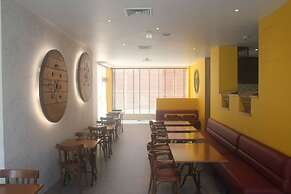 B&B HOTEL Mons Gare