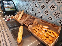 B&B HOTEL Mons Gare