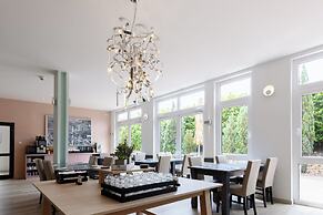 Garner Hotel Oberhausen by IHG