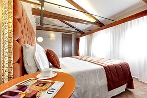 Hotel Dona Palace