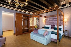 Hotel Dona Palace