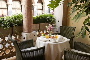 Hotel Dona Palace