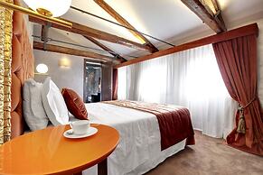 Hotel Dona Palace
