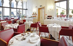 Hotel Dona Palace