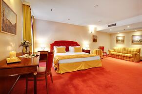 Hotel Dona Palace