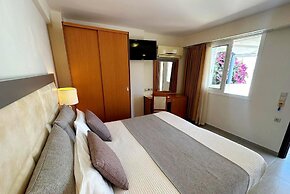 Faedra Beach Hotel