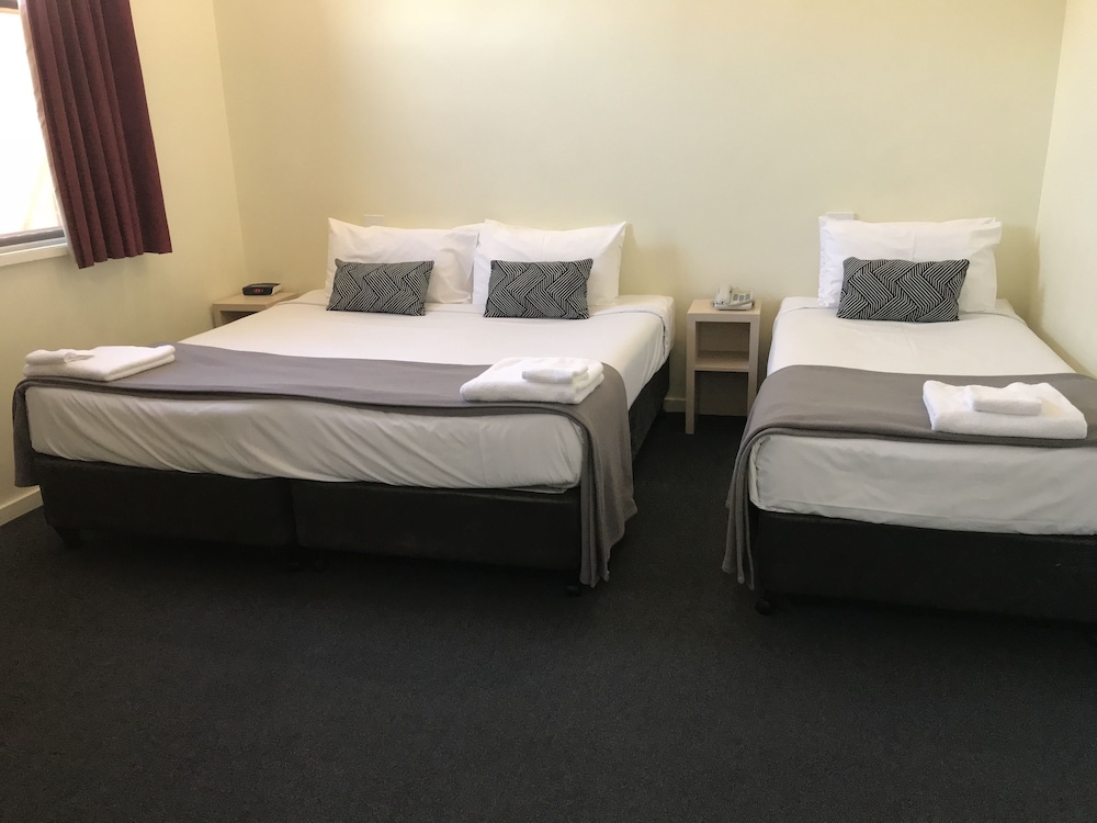 Miami Hotel Melbourne